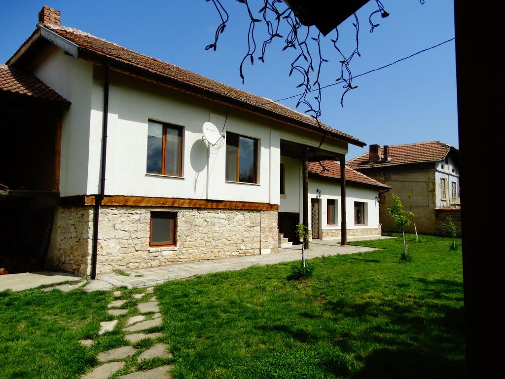Hotel Krai Potoka Krushuna Exterior foto
